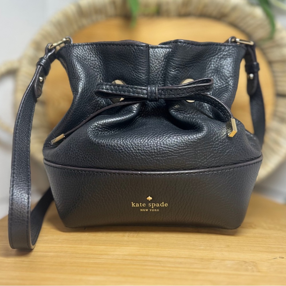 Kate Spade Black Pebbled Leather Bucket Bag EUC